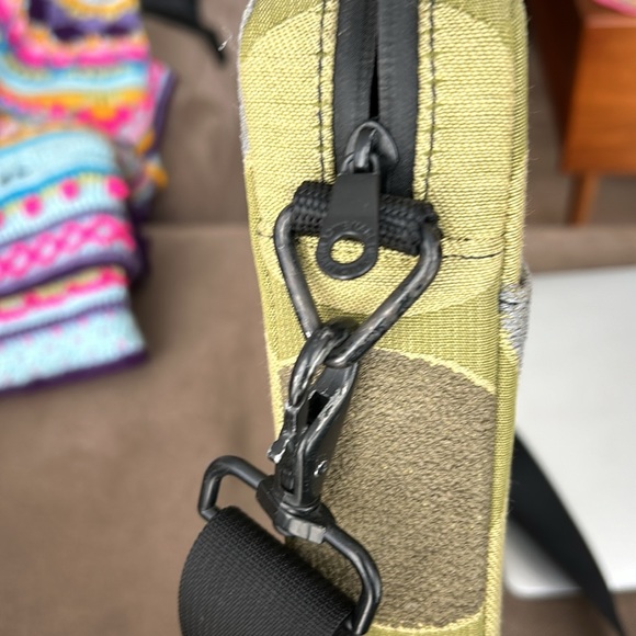 ACME LAPTOP BAG - Picture 4 of 4